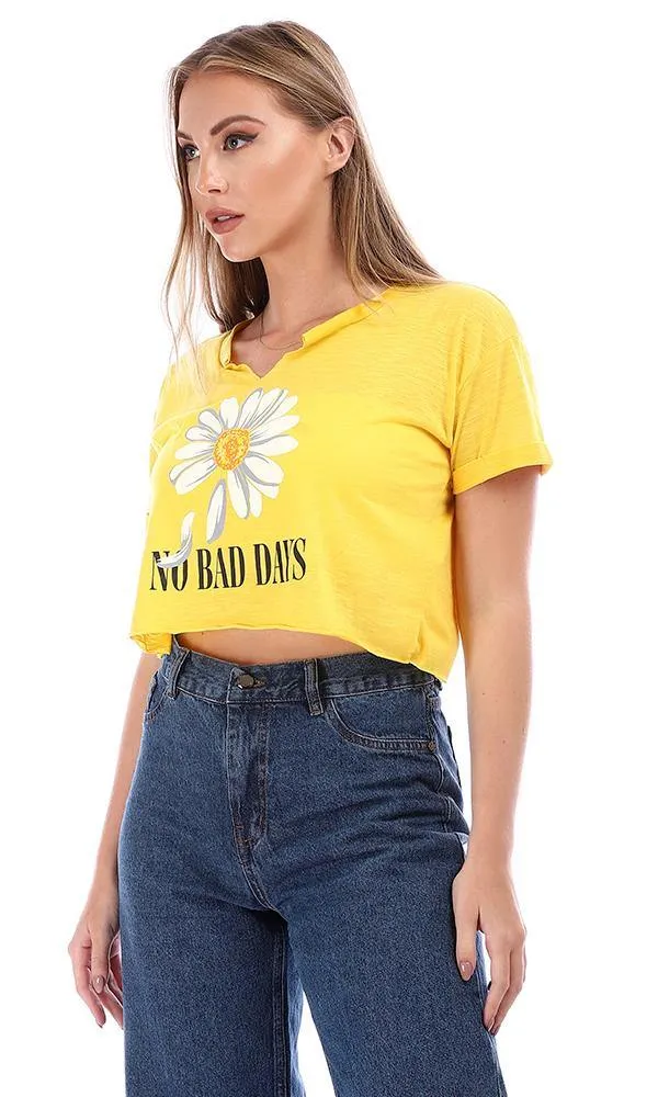 94856 "No Bad Days" Cropped Half Sleeves Printed T-Shirt - Yellow