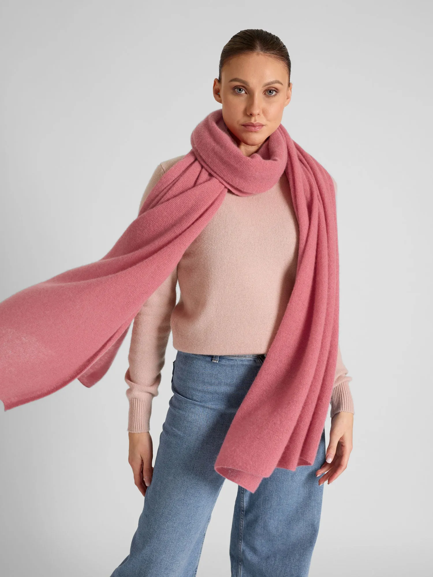 Airy cashmere scarf "Flow" - pink berry