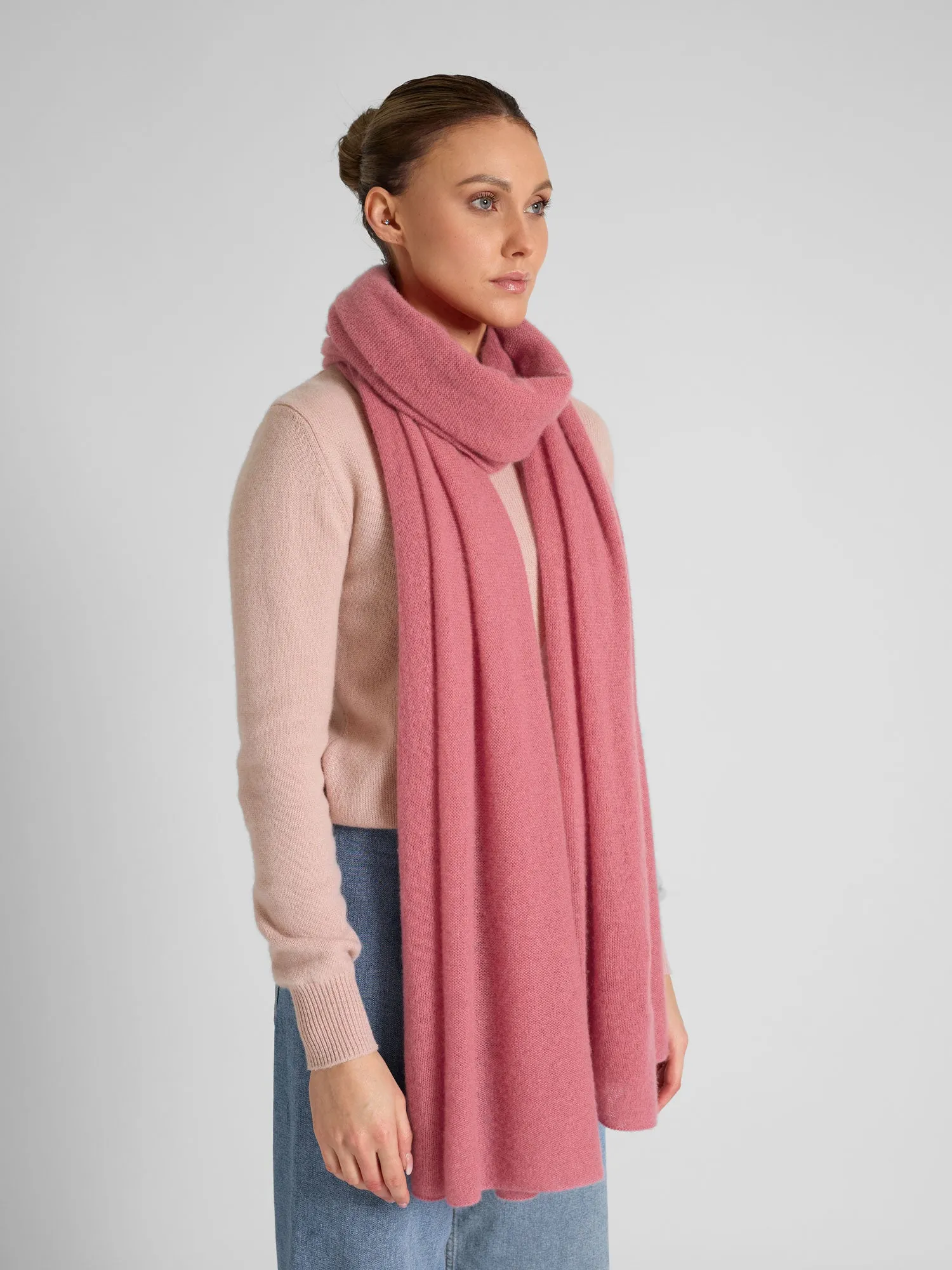 Airy cashmere scarf "Flow" - pink berry