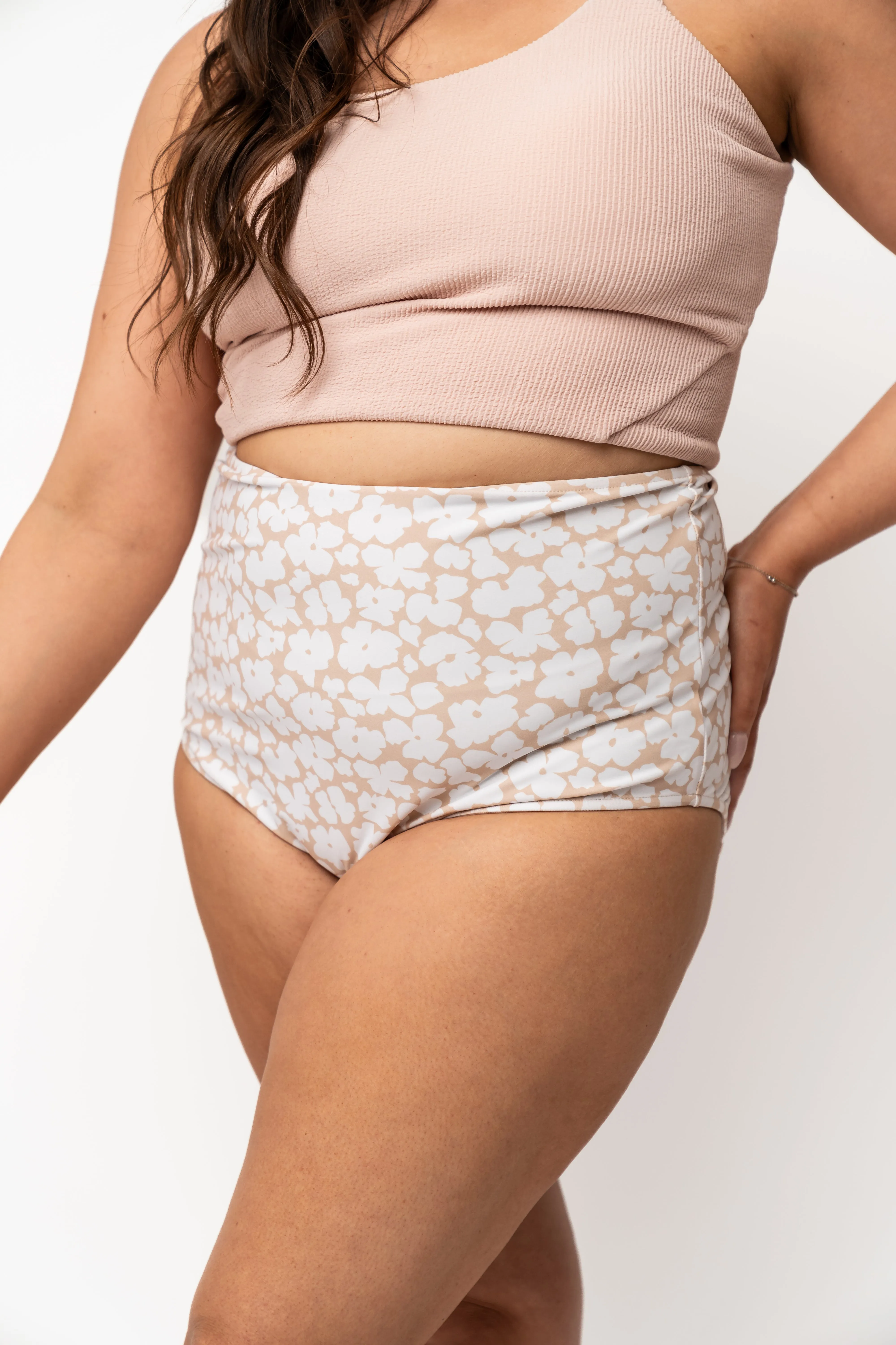 Leisure Reversible Bottom | Coconut Blossom