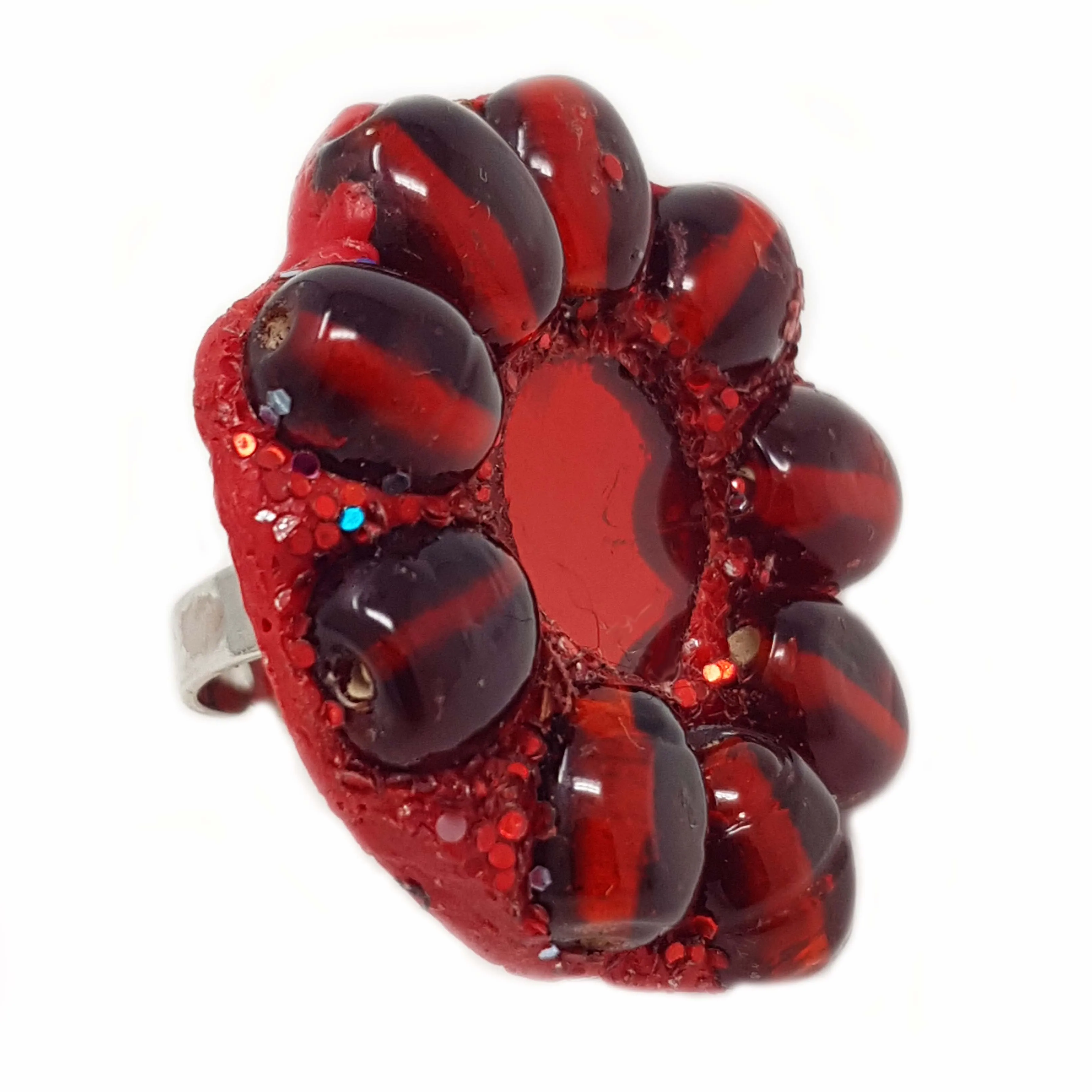 RED ROUND FLOWER RING