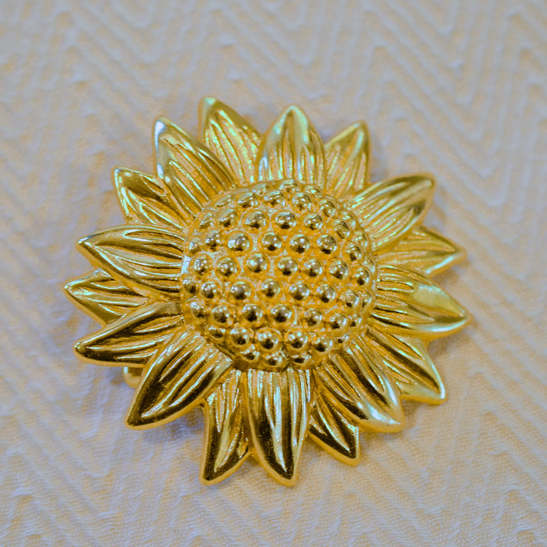 SOLD Beautiful Large Vintage Gold Tone Flower Belt Buckle